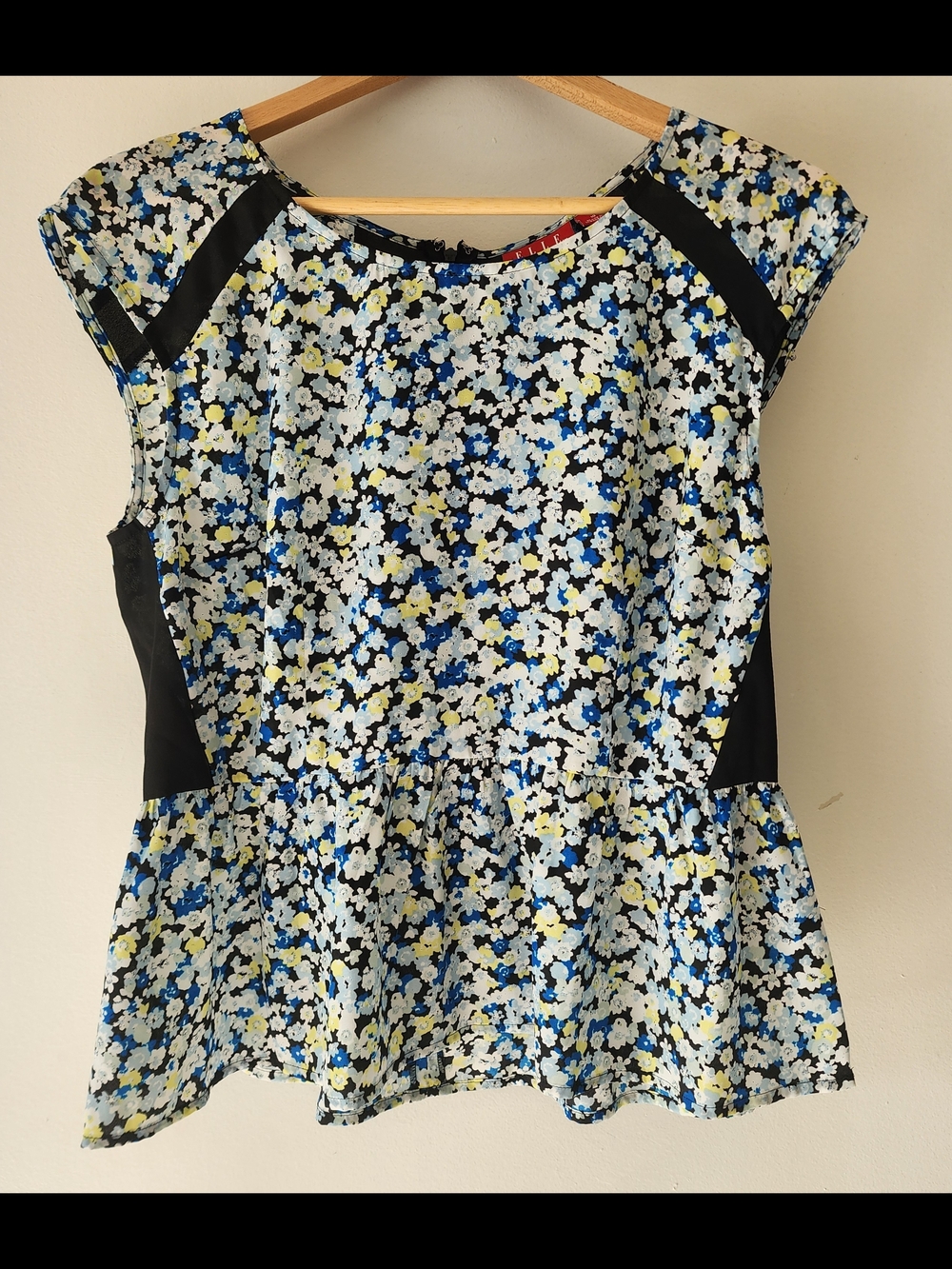 Elle Floral Peplum Blouse in Blue, White & Yellow with Black Panels Sz 10